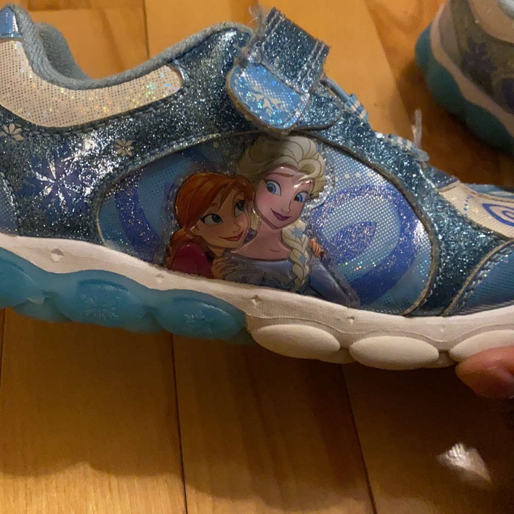 Disney Frozen light up sneakers with Velcro